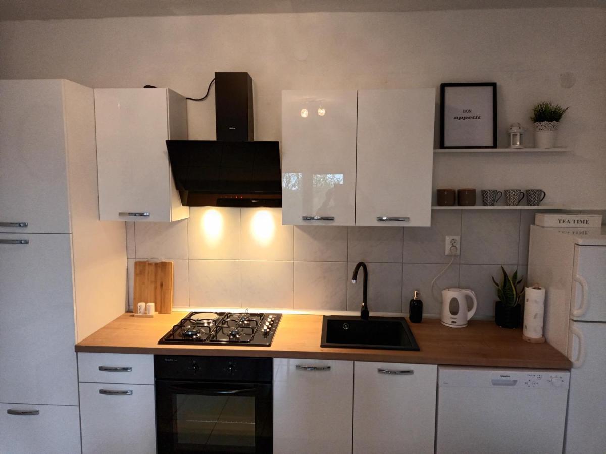 סקארדין Holiday House Ana מראה חיצוני תמונה